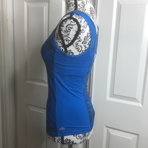 All Yoga Tank Dark Blue Marble Tank Top XS Built In Bra - Picture 3 of 7
